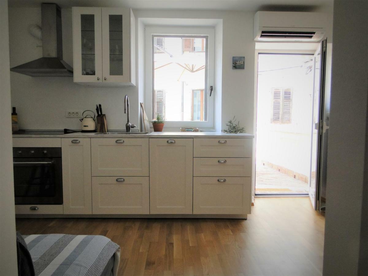 Apartma Na Terasi イゾラ エクステリア 写真